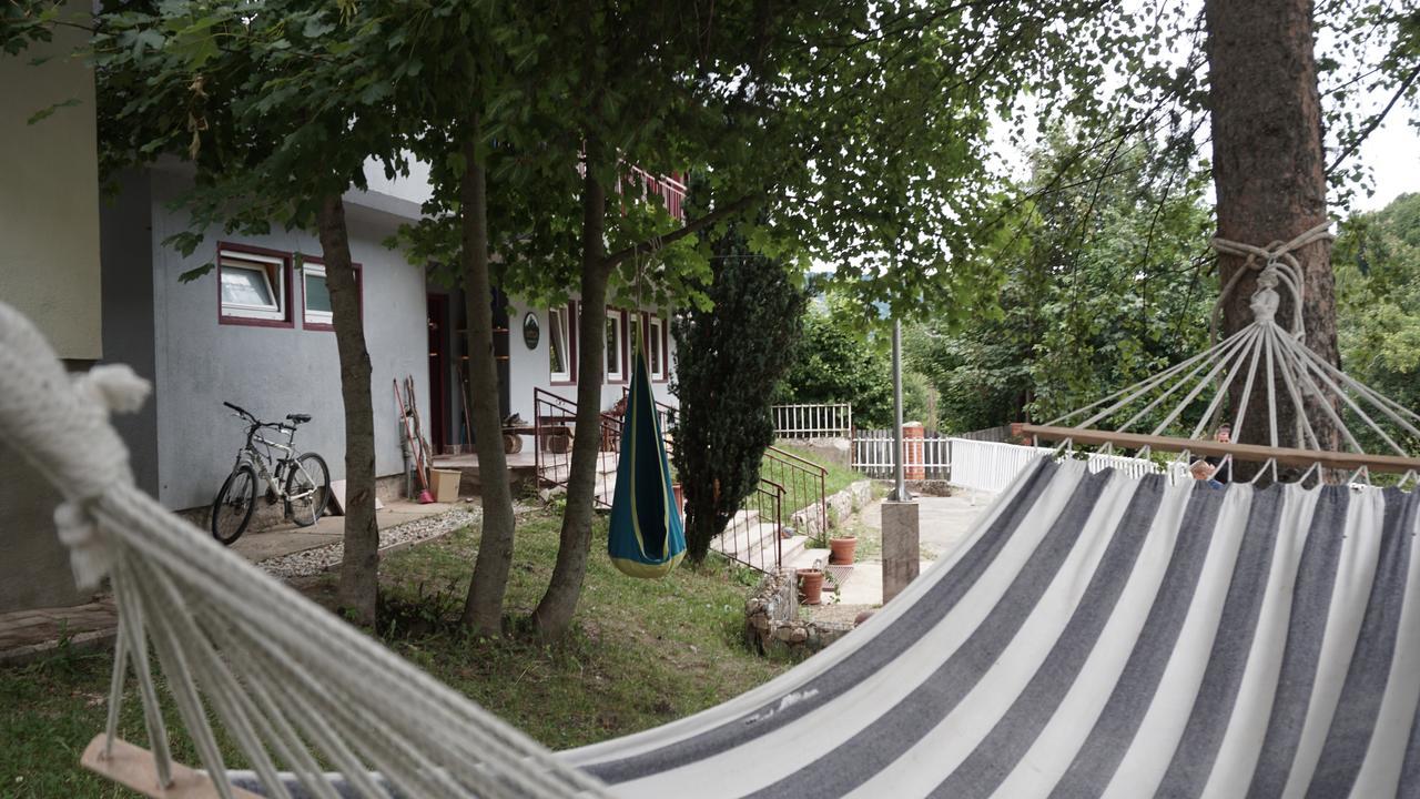 Vertical Hostel Маврово Экстерьер фото