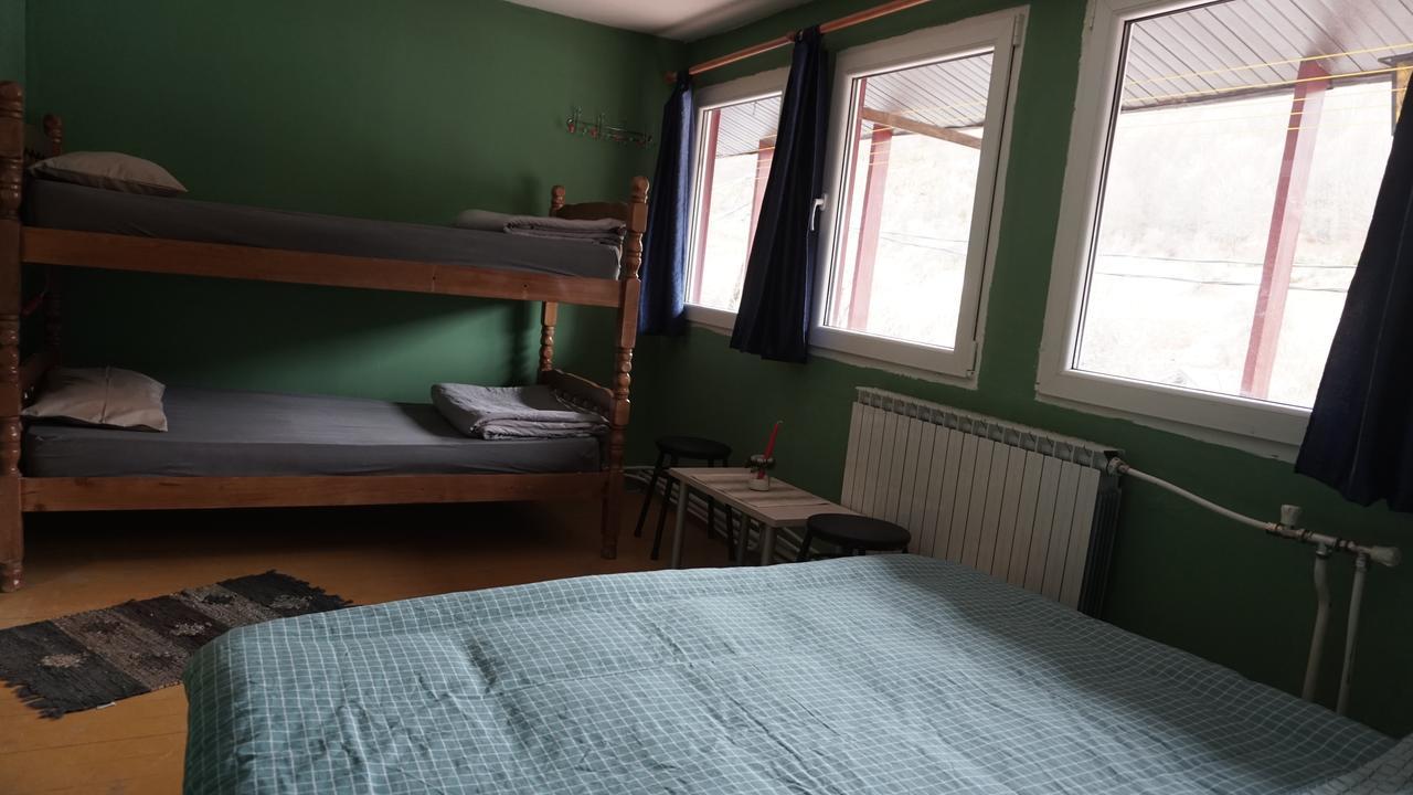 Vertical Hostel Маврово Экстерьер фото